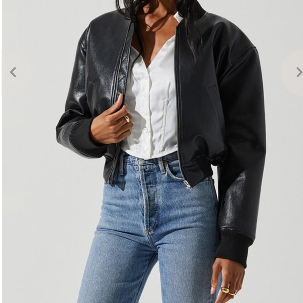 🌟 ASTR The Label Avianna Faux Leather Bomber Jacket ~ Size Large